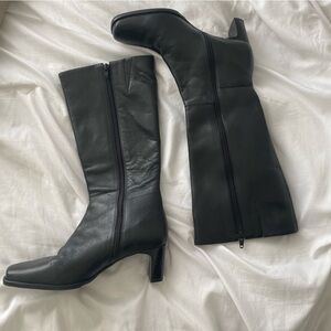 Easy spirit size 7 vintage 90’s black zip up boots